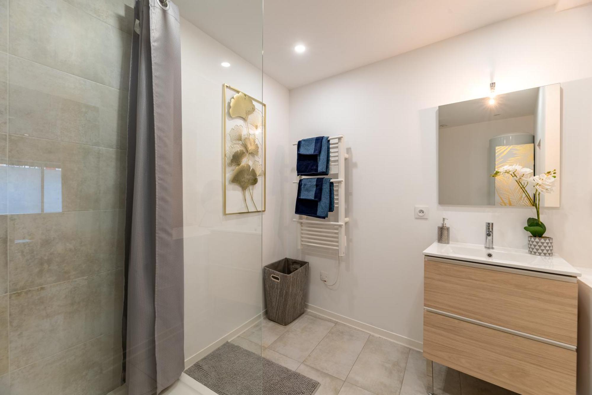Le Fruit Defendu "Love Room" Jacuzzi Centre Ville Ruan Exterior foto