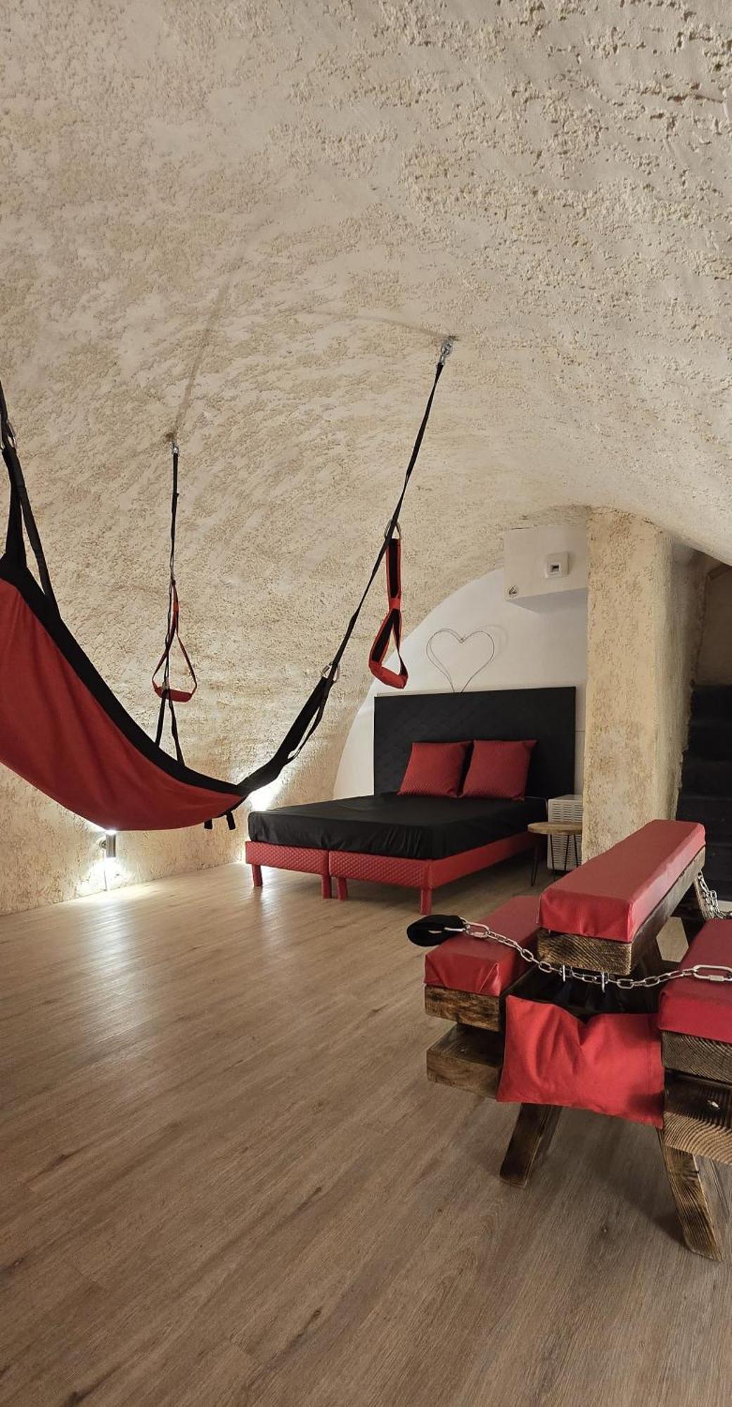 Le Fruit Defendu "Love Room" Jacuzzi Centre Ville Ruan Exterior foto